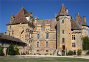 The surrounding bastides and castles