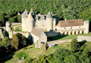 The castle of Fénelon at 9 km