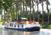 El Canal du Midi a un tiro de piedra