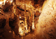 De grotten van bijna - 15 km