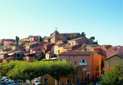Das Dorf Roussillon - 35 km entfernt
