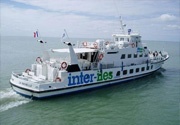 Inter-island cruises in the surroundings