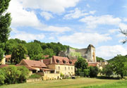 The village of Saint Amand de Coly - 9 km