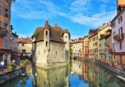 Historic centre of Annecy - 9 km