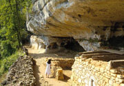 Lascaux II Cave - 27 km