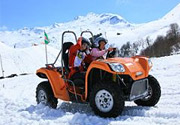 Het Buggy- en quad-circuit op sneeuw