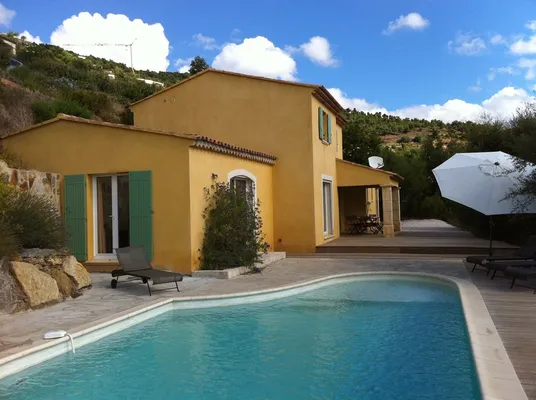 Villa pour 8 personnes avec piscine - Provence-Alpes-Côte d'Azur - La Londe-les-Maures - 959€/sem