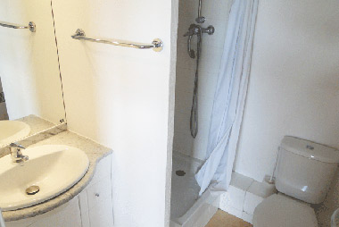 Vente privée Résidence Les Chaumettes  – Salle de bains 