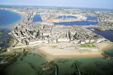 Vente privée Le Village Cancalais – Saint Malo et ses remparts à 15 km