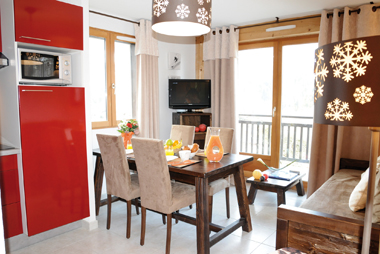 Vente privée Résidence Les Fermes de Saint Gervais Prestige 4* – Pièce à vivre lumineuse