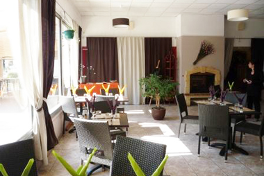 Vente privée Hôtel &quot;Royal Hôtel &quot; – Salle de restaurant (petits déjeuners inclus)