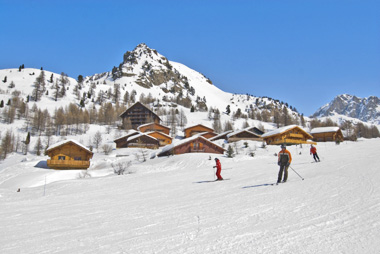 Vente privée Les Chalets d’Isola  – Résidence à 100 m des pistes