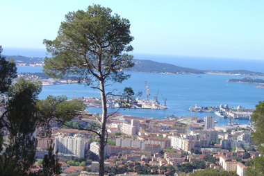 Vente privée Résidence Le Galoubet – Toulon, plus belle rade d'Europe - 20 km