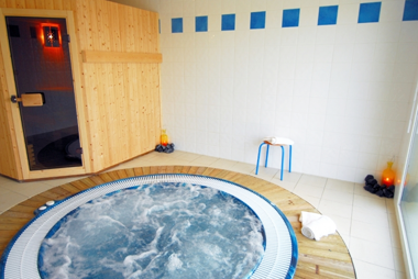 Vente privée Résidence Les Coteaux de la Dordogne 3* – Sauna et jacuzzi de la résidence (en supplément)