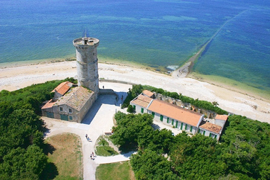 Vente privée Résidence le Mail Plage – La tour des baleines - 13 km