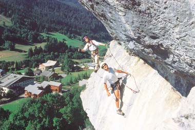 Vente privée Résidence Les Granges d'Arvieux 3* – Activités sportives estivales (via ferrata)