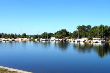 Vente privée Résidence Les Hameaux de l'Océan – Le port de Lacanau - 12 km