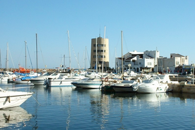 Vente privée Résidence Aguadulce – Le port d'Aguadulce à proximité