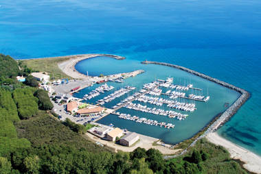 Vente privée Le Domaine de Melody 3* – Le port de plaisance de Taverna à deux pas