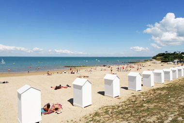 Vente privée Camping Les Maraises – La plage à 2 km du camping