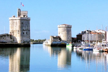 Vente privée Camping Le Pré Vert 3* – Les tours majestueuses de La Rochelle - 25 km