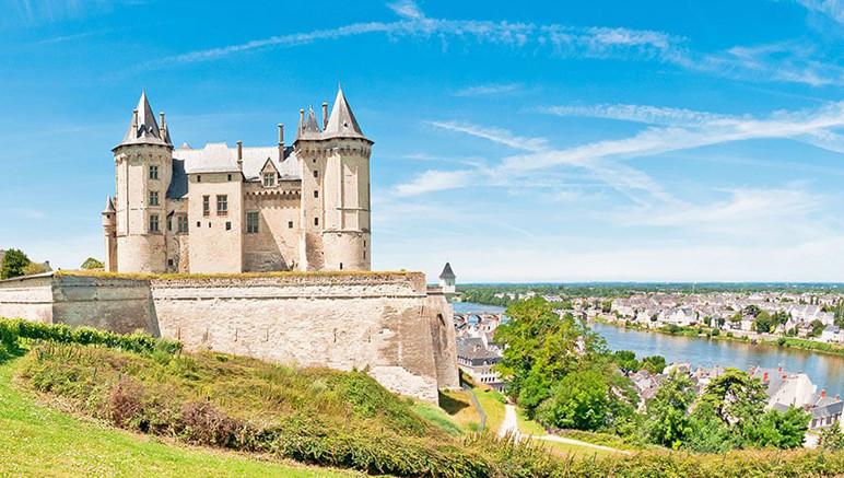 Vente privée Résidence 3* Le Domaine du Golf – Visitez les nombreux Châteaux de la Loire : Saumur...