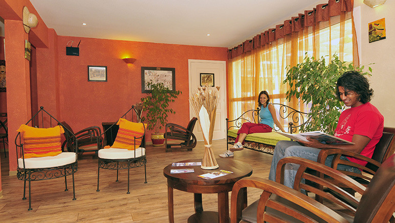 Vente privée Résidence 3* Le Village Azur – La réception de la résidence où vous pourrez vous relaxer