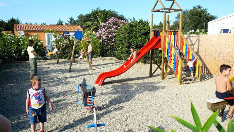 Vente privée Camping 3* de la Pinède Enchantée – Aire de jeux pour les enfants