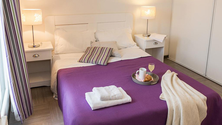 Vente privée Résidence Côté Provence – Chambre avec lit double ou deux lits simples