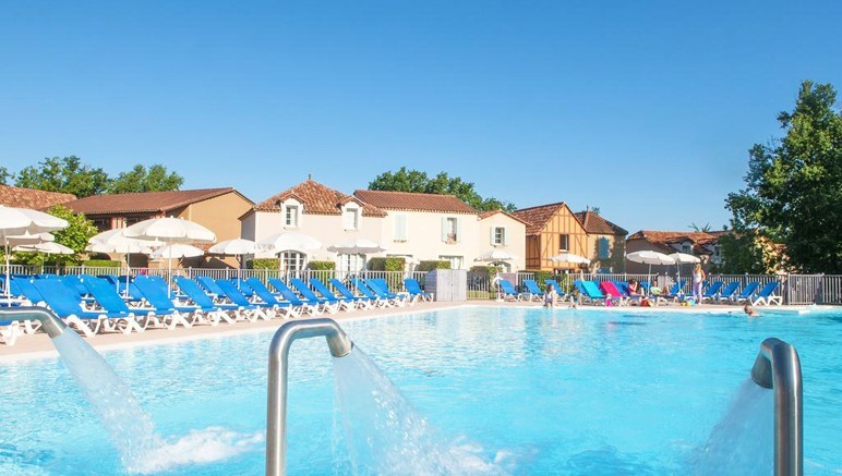 Vente privée Résidence Lac Mondésir – Accès gratuit à la piscine extérieure chauffée, ouverte selon météo