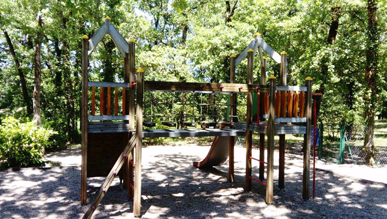 Vente privée Résidence Lac Mondésir – Aire de jeux pour enfants en accès inclus