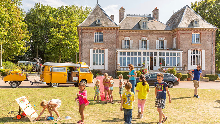 Vente privée Camping 5* du Château de Drancourt – Les clubs enfants accueilleront les plus jeunes durant les vacances