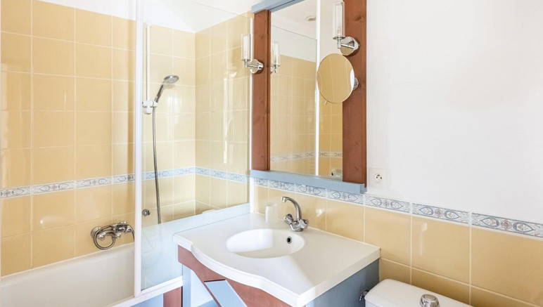 Vente privée Les Maisons de Port Bourgenay – Salle de bain moderne