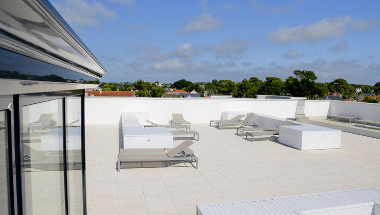 Vente privée Résidence 3* Adonis La Baule – Le solarium de la résidence sur les toits