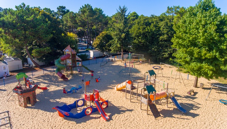 Vente privée Camping 5* Le Vieux Port Resort & Spa – Aire de jeux pour les enfants