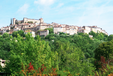 Vente privée Résidence Les Clos de Tourrettes 3* – Tourrettes au coeur du Pays de Fayence