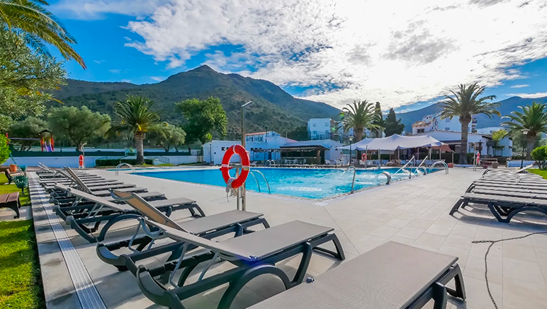 Vente privée Résidence Rescator Resort – La piscine exterieure