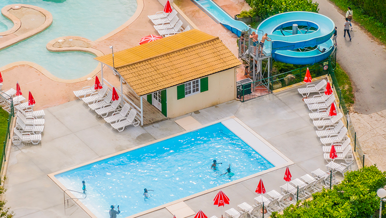 Vente privée Camping 4* Les Etangs Fleuris – La piscine exterieure chauffée