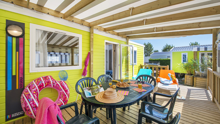 Vente privée Camping 5* L'Océan – Mobil-home avec terrasse semi-couverte équipée