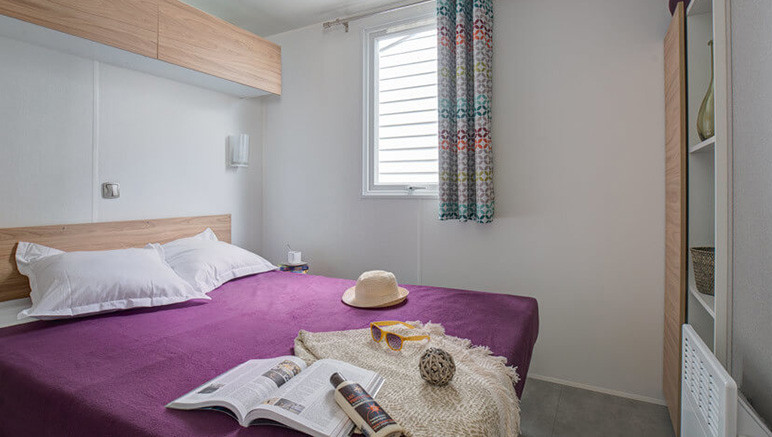 Vente privée Camping 5* L'Océano d'Or – La chambre avec lit double