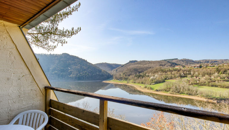 Vente privée Le Domaine de Confolant – Profitez du balcon avec vue panoramique sur le Lac