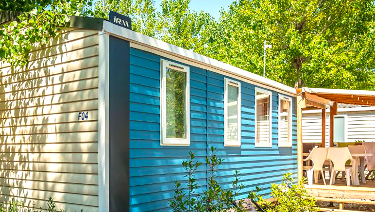 Vente privée Camping 4* Les Flots Bleus - Plage – Vous séjournerez dans un agréable mobil-home avec terrasse
