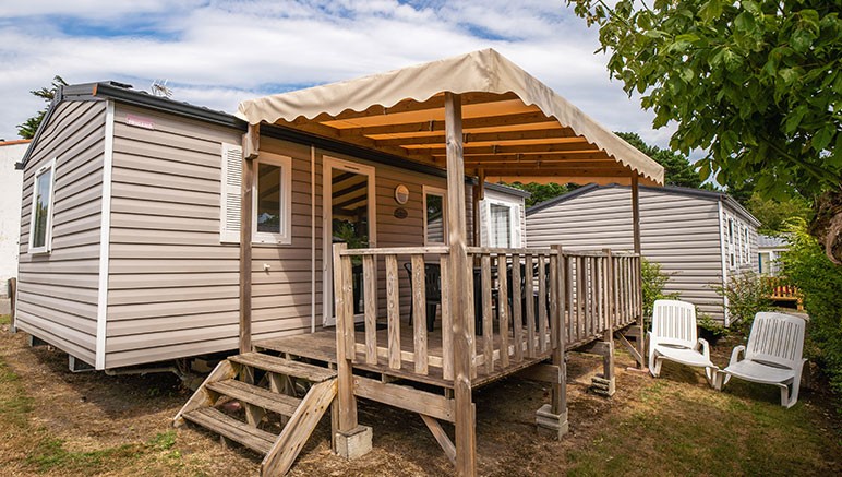 Vente privée Camping 3* Les Brillas – Vous séjournerez dans un mobil-home tout confort avec terrasse