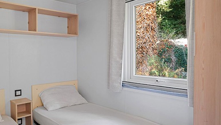 Vente privée Camping 3* Internacional Palamos – Chambre avec lits simples