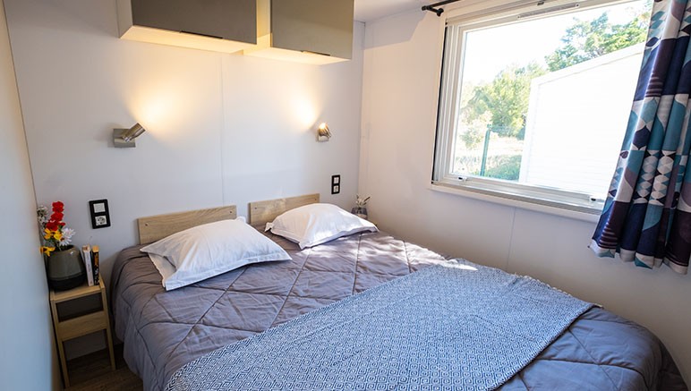 Vente privée Camping 4* L'Arquet Côte Bleue - Plage – Chambre avec lit double