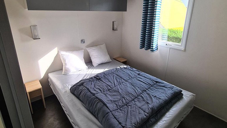 Vente privée Camping 4* l'Atlantique – La chambre avec lit double