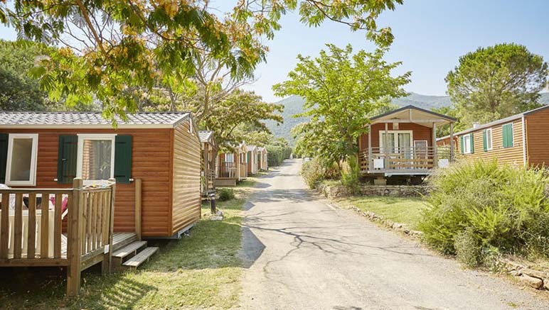 Vente privée Camping 4* Les Albères – Votre mobil-home avec une agréable terrasse