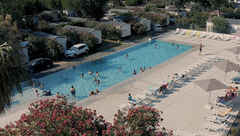 Vente privée Camping 3* la plage Argeles – L'accès libre à la piscine extérieure avec pataugeoire
