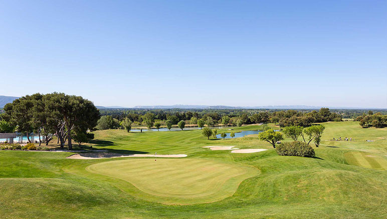 Vente privée Domaine 4* Provence Country Club – Le golf 18 trous à deux pas