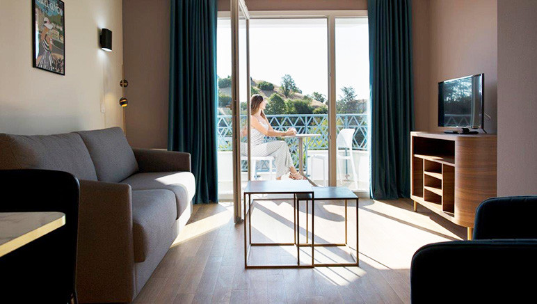 Vente privée Aïga Resort 4* – Le séjour lumineux avec balcon